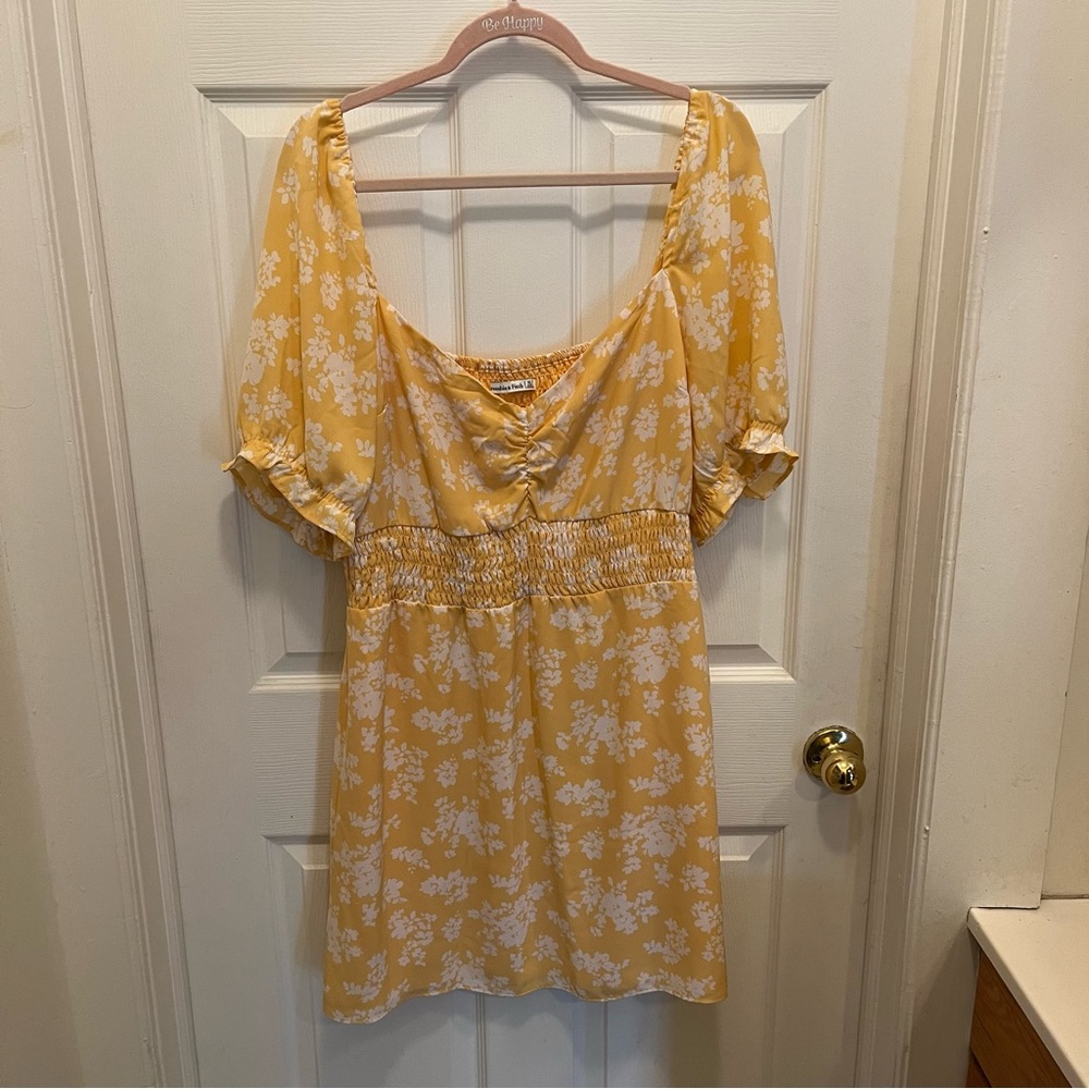 Abercrombie & Fitch Yellow Summer Dress- Womens Size XL
